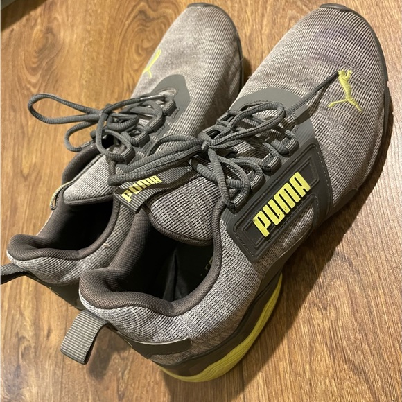 PUMA Shoes - Picture 1 of 4